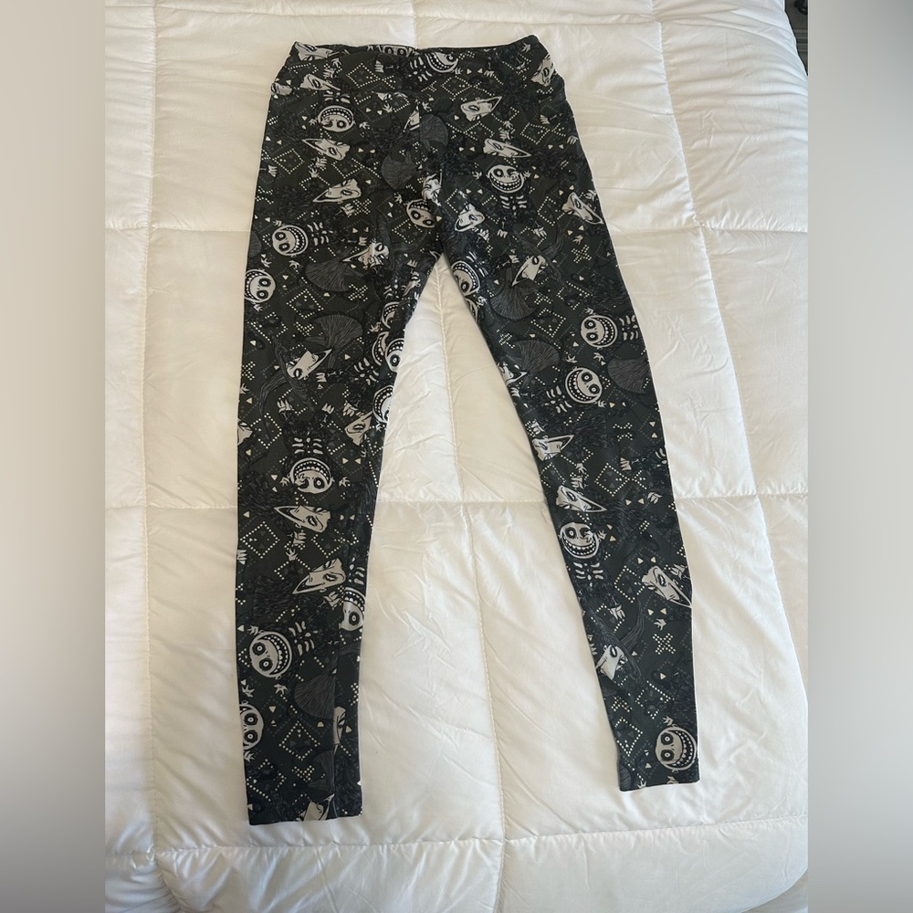 LuLaRoe Disney Nightmare Before Christmas Leggings. One size fits most.